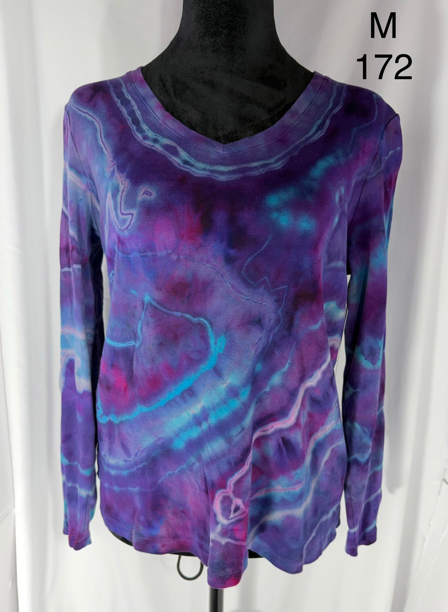 M Women's Long Sleeve V-neck Top #172